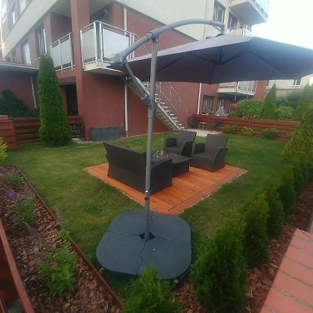 Apartament Jantar Z Ogrodem Kolobrzeg Bagian luar foto